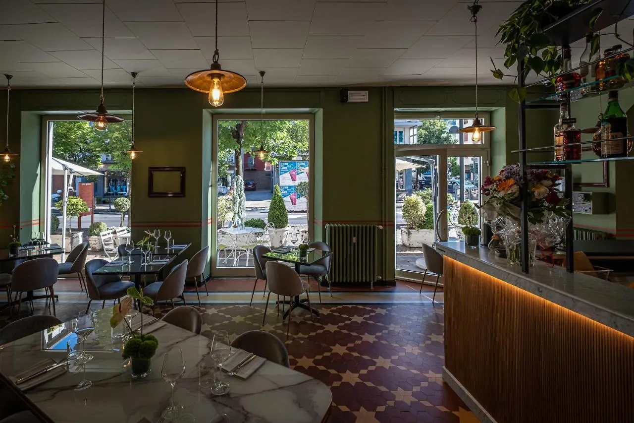 Eco Rooms&Breakfast Tirano 0*,