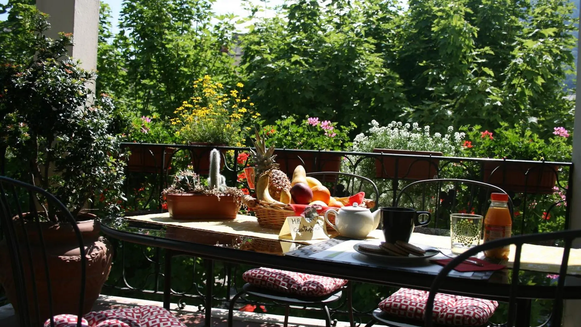 Bed & Breakfast Eco Rooms&Breakfast Tirano