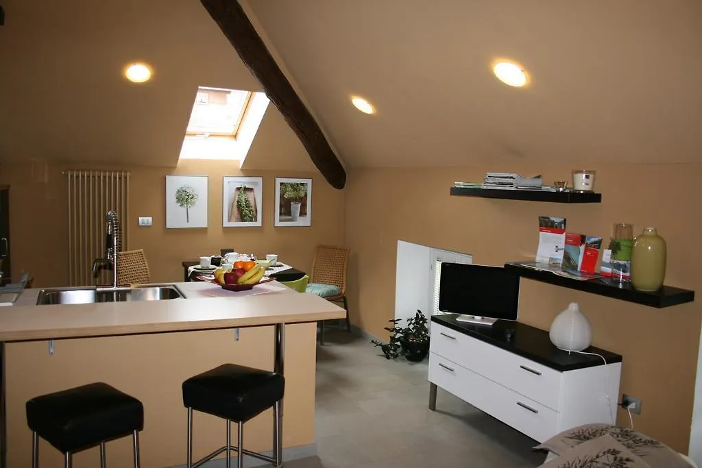 Eco Rooms&Breakfast Tirano Italy