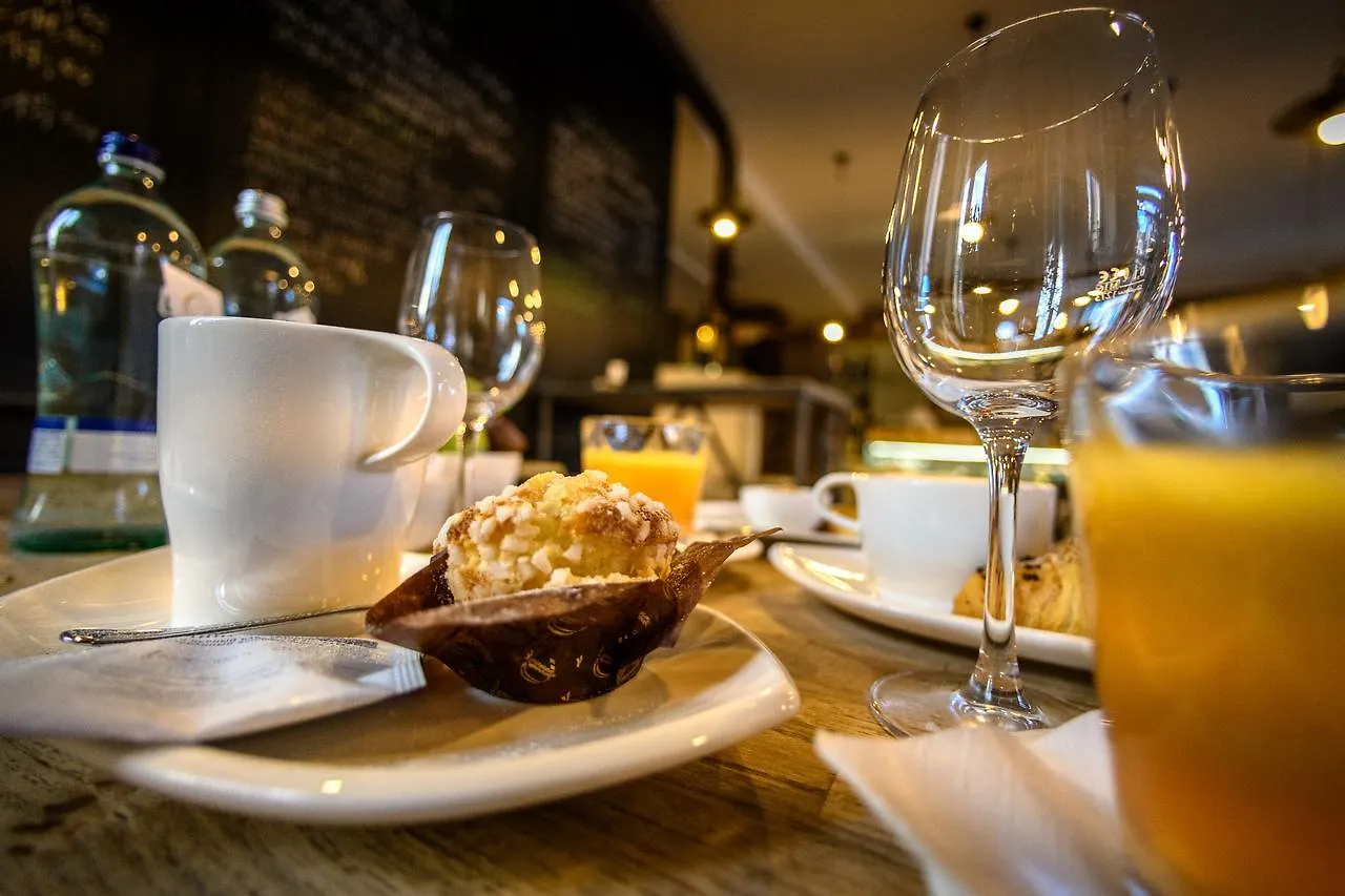 Bed & Breakfast Eco Rooms&Breakfast Tirano
